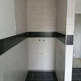 Begehbare Dusche ohne Vorhang